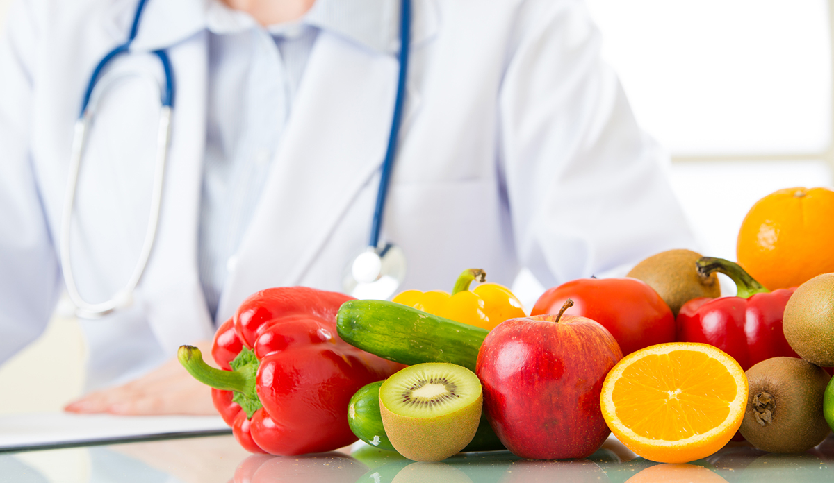 doctor-fruits-veggies