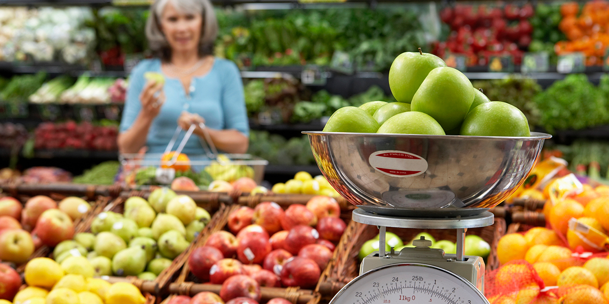 woman-apple-produce