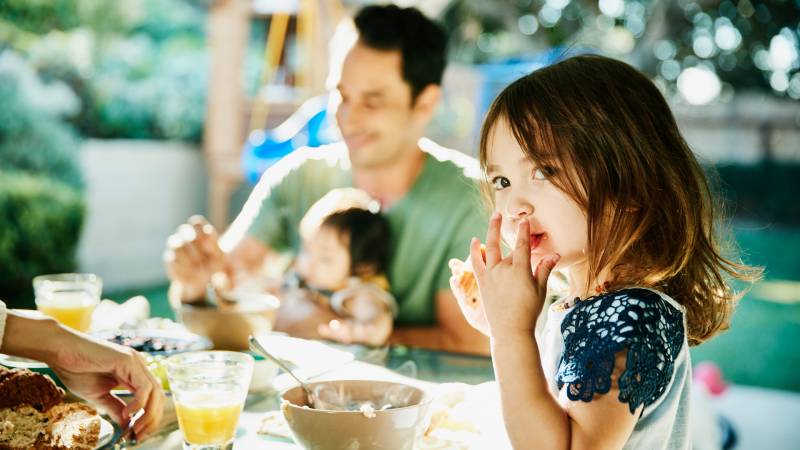 Kids Eating