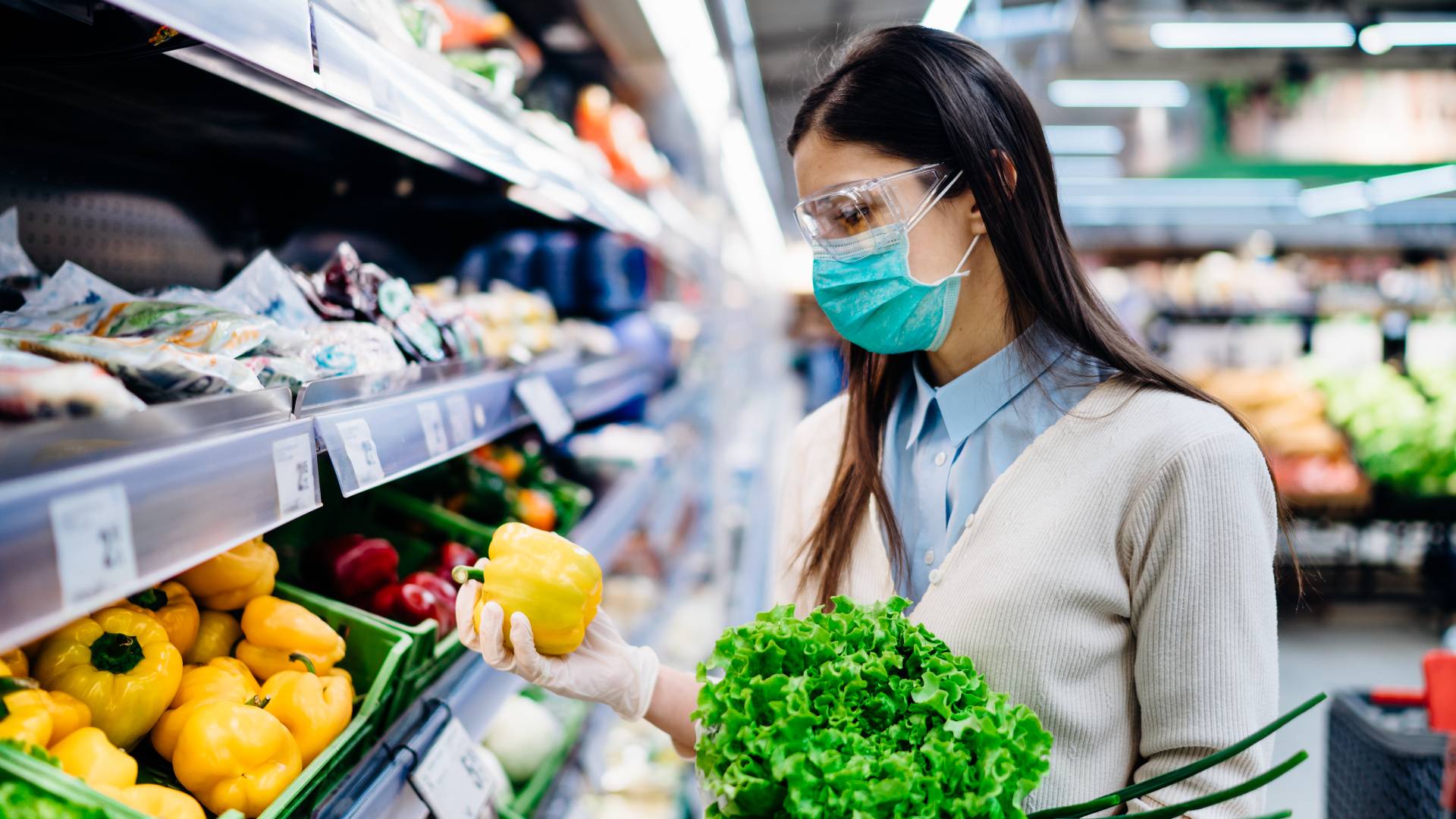 shopping for veggies during COVID-19