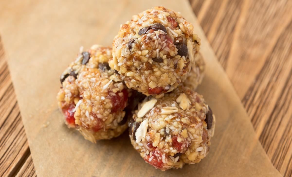 Fruit and Oat Balls