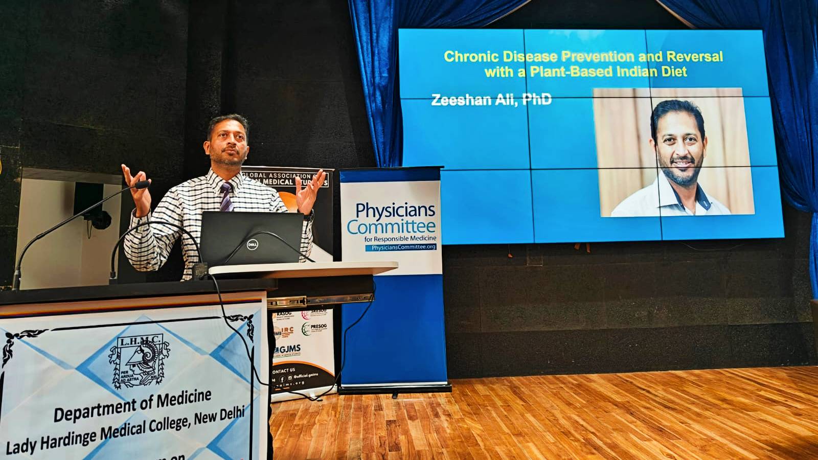 Dr. Zeeshan Ali gives a lecture on plant-based nutrition to medical students at Lady Hardinge Medical College in Delhi, India.