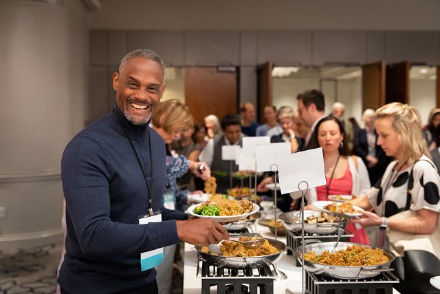 Enjoy delicious plant-based meals throughout the conference, 3 breakfasts & 3 lunches are included with admission!