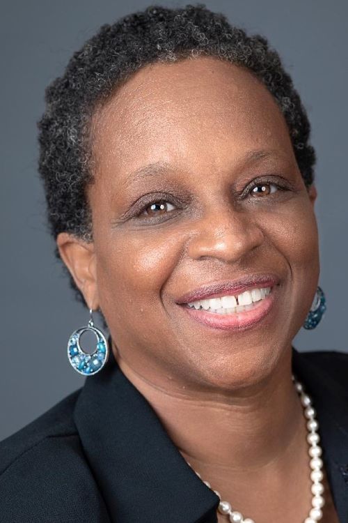 Lisa  Robinson
