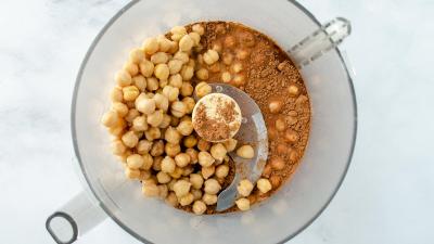 hummus in food processor